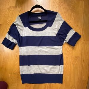 Ann Taylor size M ultralight, short, sleeved sweater